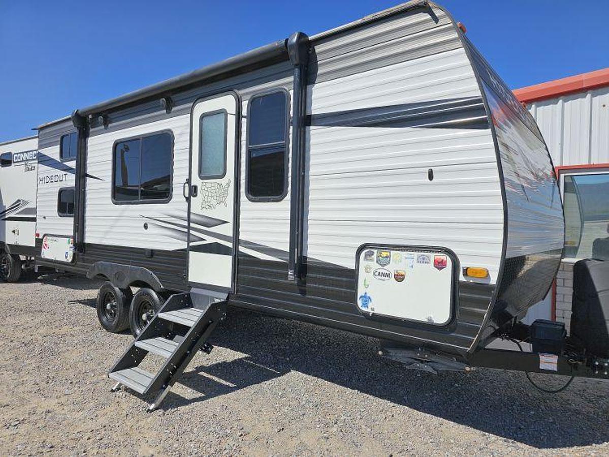 Used 2021 Keystone RV HIDEOUT 21BHWE