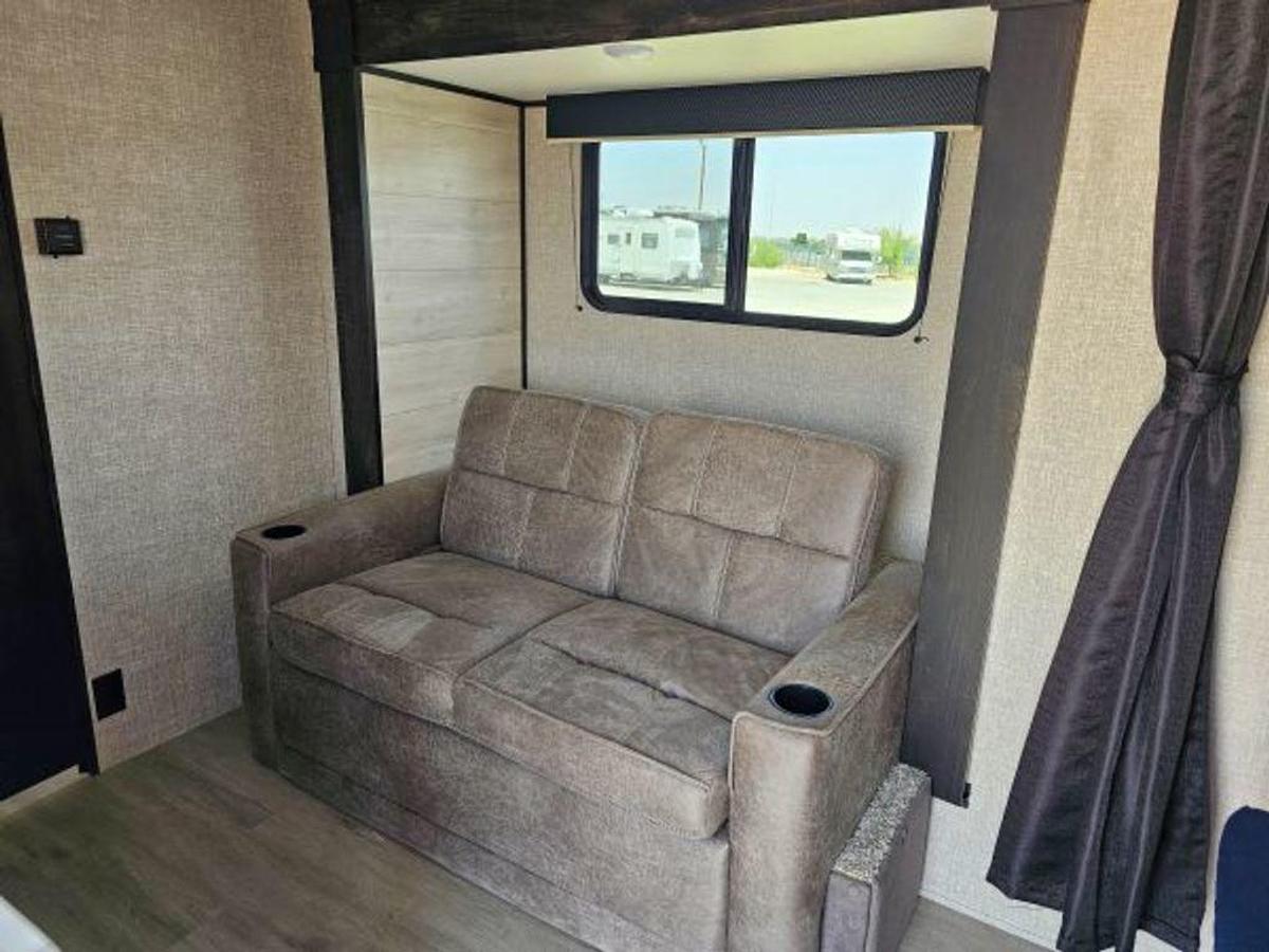 Used 2022 Jayco Jay Flight SLX 7 183RB