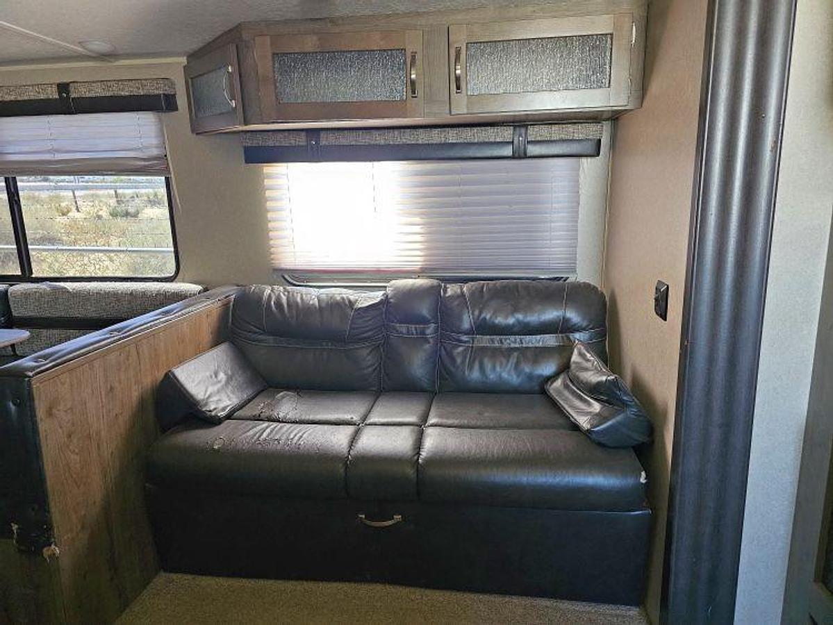 Used 2020 FOREST RIVER PALOMINO PUMA 32RBFQ