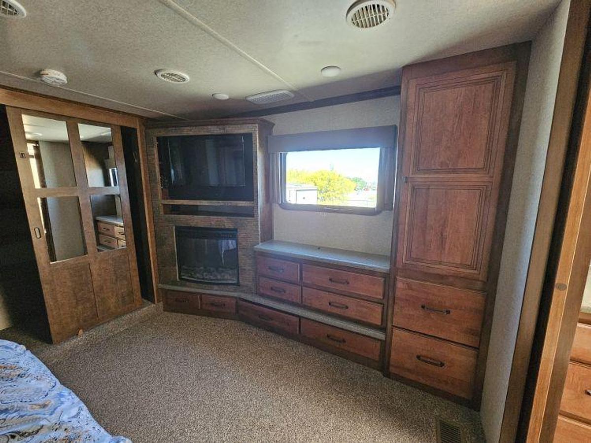 Used 2018 HEARTLAND  BIG COUNTRY 3560 SS