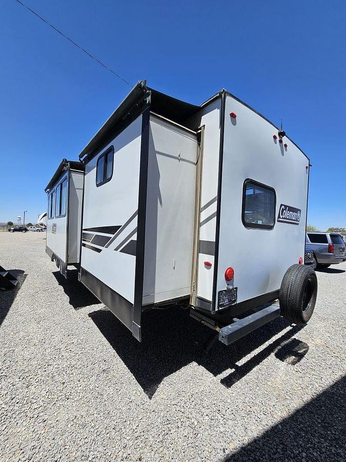 Used 2023 COLEMAN LIGHT 3215BH