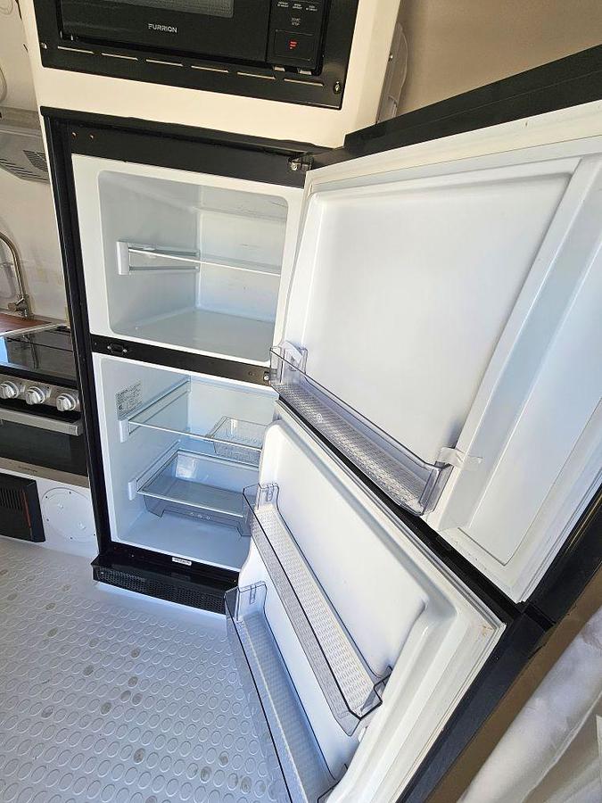 Used 2023 CORTES CAMPERS CORTES 17