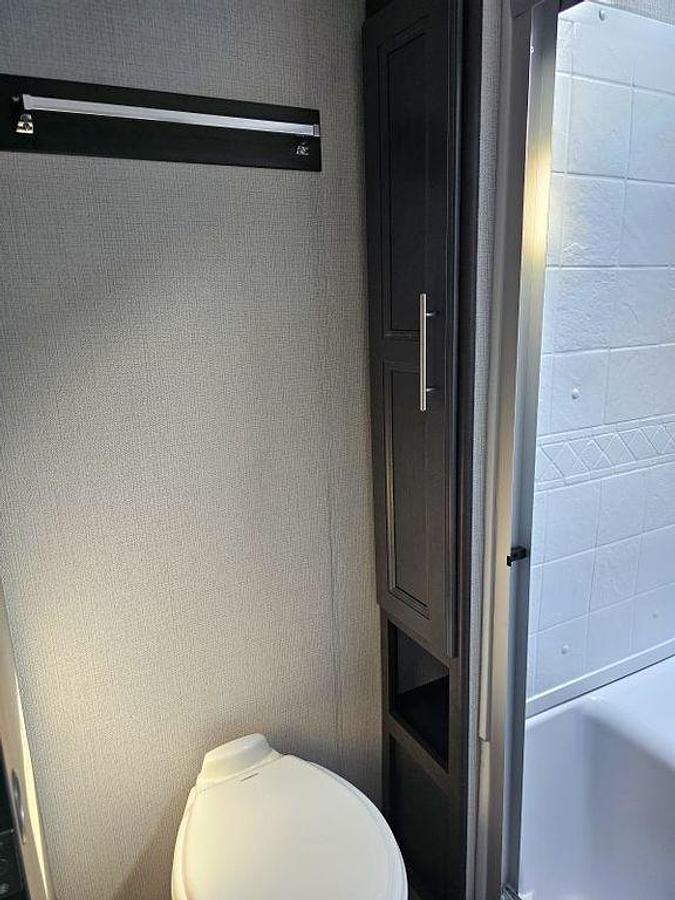 2025 Keystone RV Cougar Half-Ton 29RLI