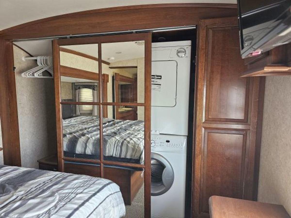 Used 2014 Forest River Blue Ridge 3775RL