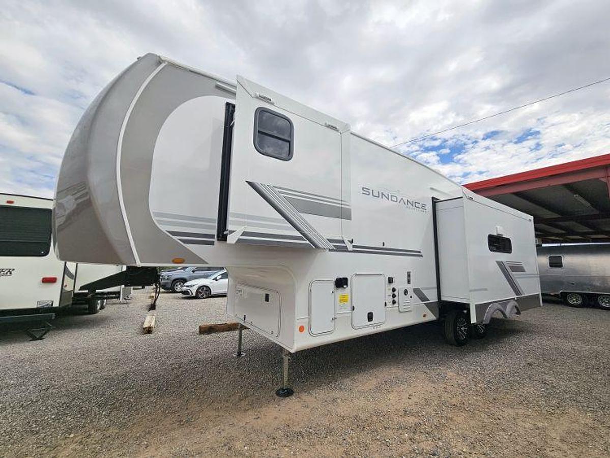 2027 HEARTLAND BY JAYCO SUNDANCE 31RL XLT