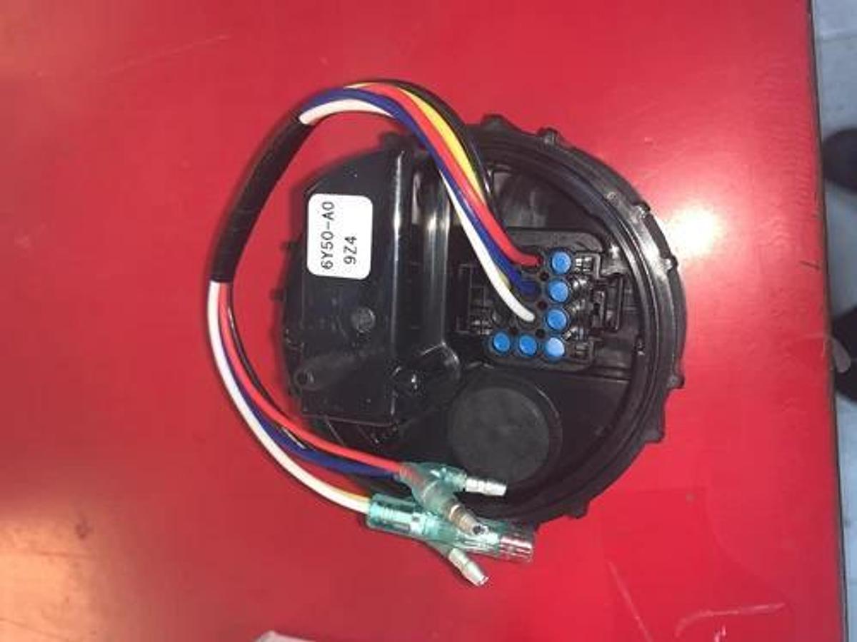 New Yamaha OEM Speedometer Outboard Multi Function Gauge 6Y5-83570-A0-00