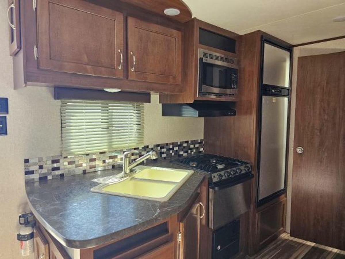 Used 2017 Jayco Jay Flight 24RBS