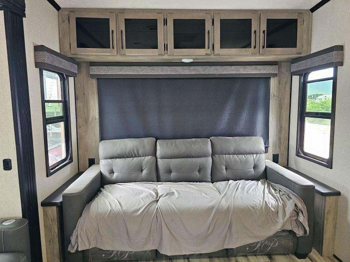 Used 2022 KZ RV DURANGO 301RLT