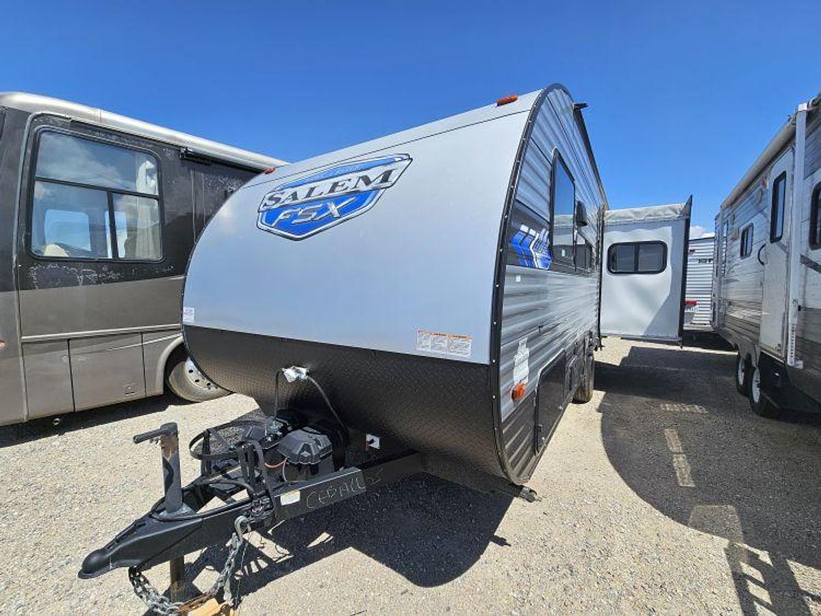 Used 2022 FOREST RIVER SALEM FSX 169RSK