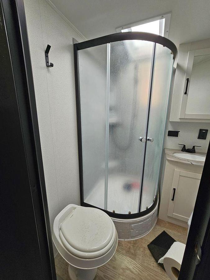 Used 2025 FOREST RIVER PUMA 32BHFS