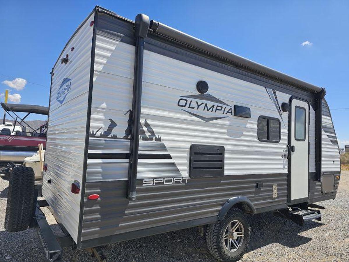 Used 2022 HIGHLAND RIDGE OLYMPIA SPORT 19BH