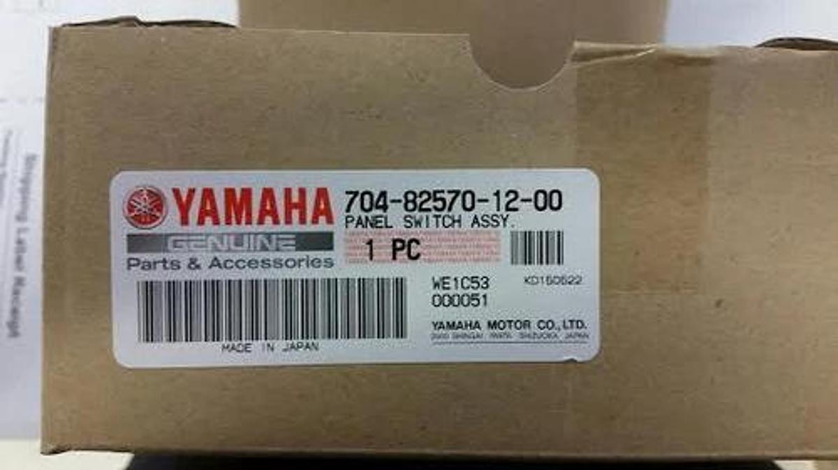 704-82570-11-00 Yamaha Outboard Single Key Switch Panel 704-82570-12-00