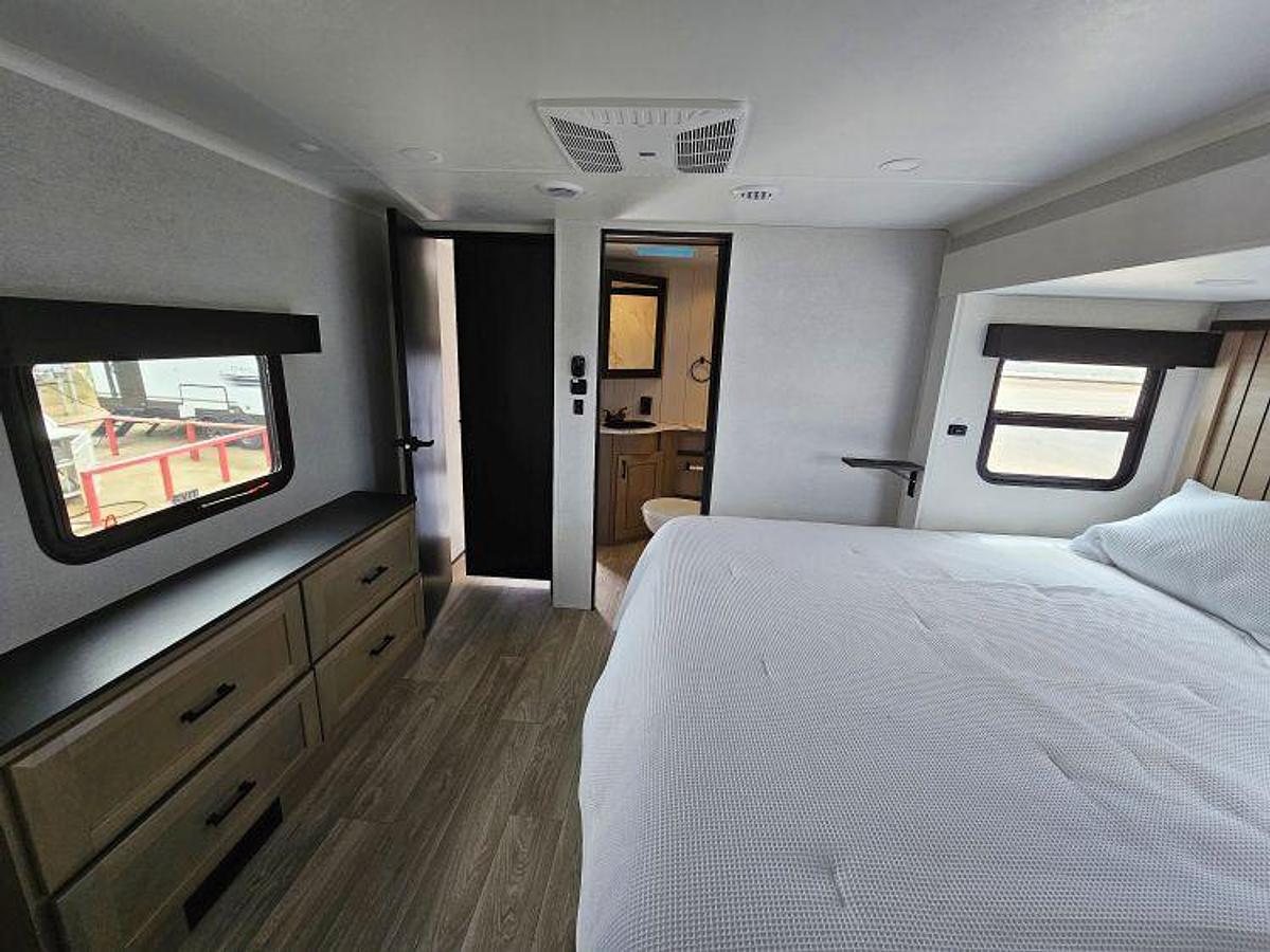 2027 HEARTLAND BY JAYCO CYCLONE 3913