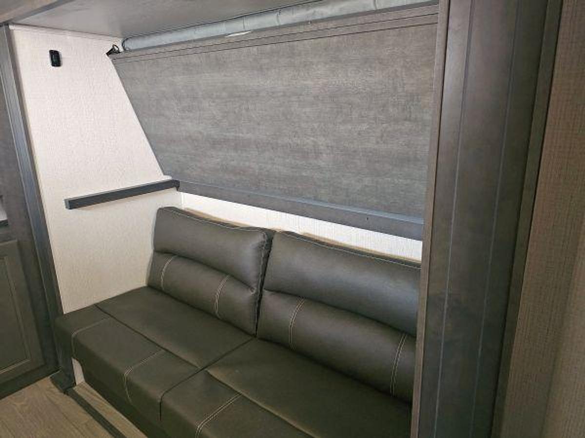 2025 Keystone RV Cougar Half-Ton 32BHS