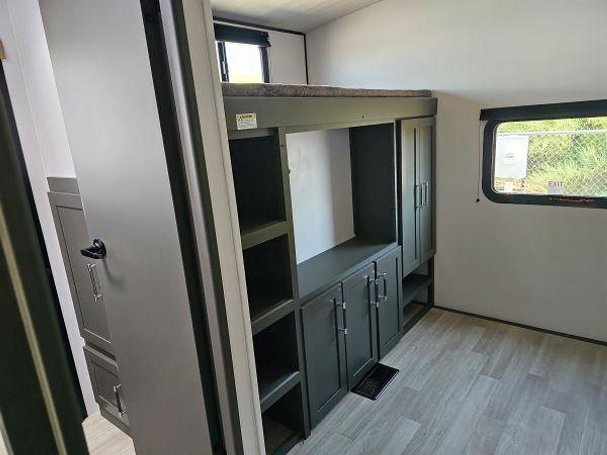 2026 Keystone RV BULLET PREMIUM 330BKQ