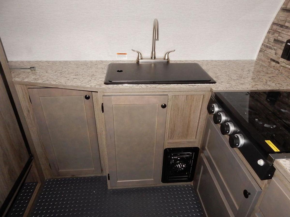 2024 Sunset Park RV Sun Lite 24TH