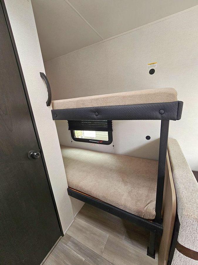 2027 HEARTLAND BY JAYCO PROWLER 1700BH