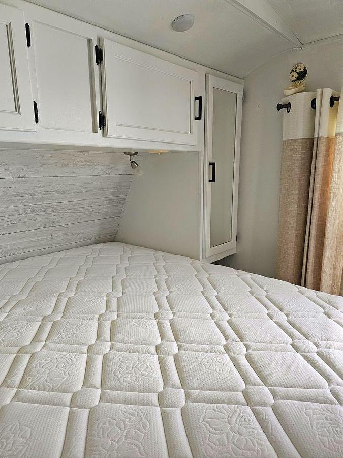 Used 2015 Keystone RV PREMIER 26RBPR