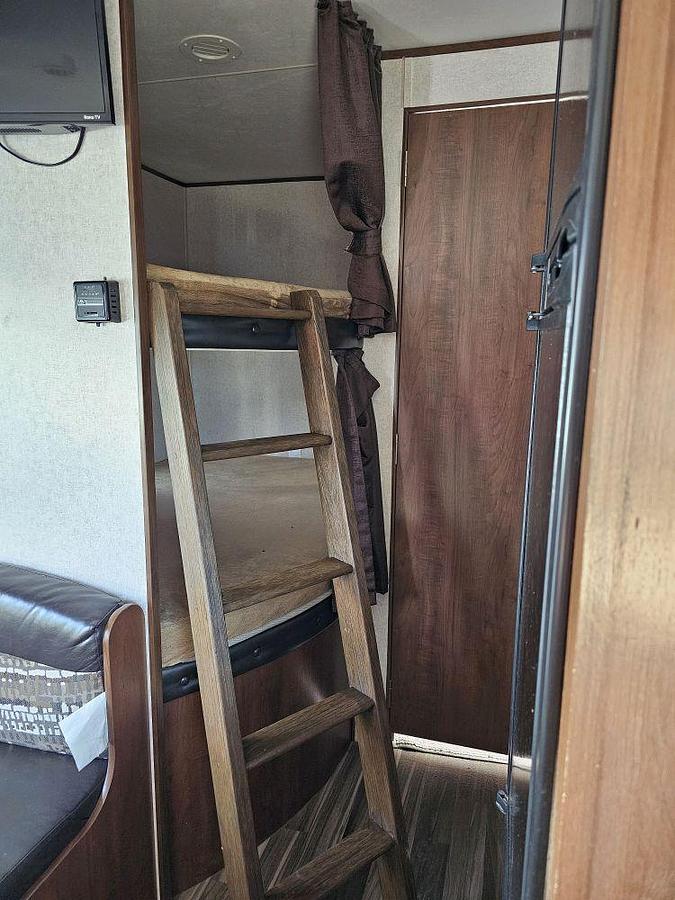 Used 2017 JAYCO JAYFLIGHT SLX 264BHW