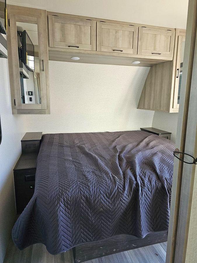 Used 2022 WINNEBAGO VOYAGE 2427RB