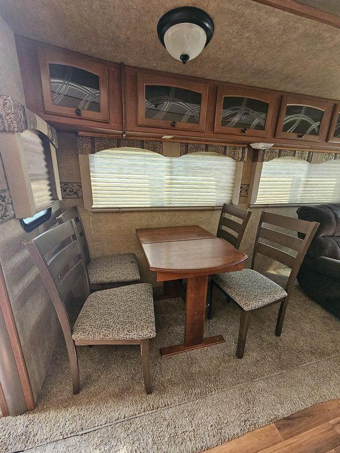 Used 2011 HEARTLAND ELKRIDGE 34TSRE