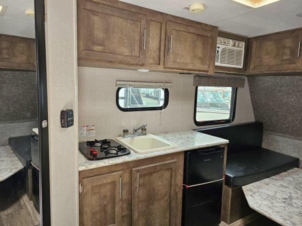 Used 2020 KZ RV Sportsmen Classic SE 130RBSE