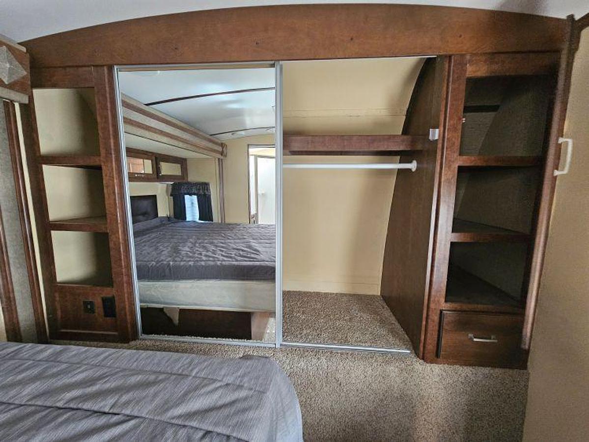 Used 2016 Keystone RV OUTBACK 326RL