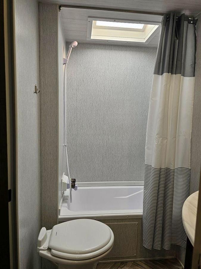 Used 2022 FOREST RIVER WILDWOOD X-LITE T178BHSK