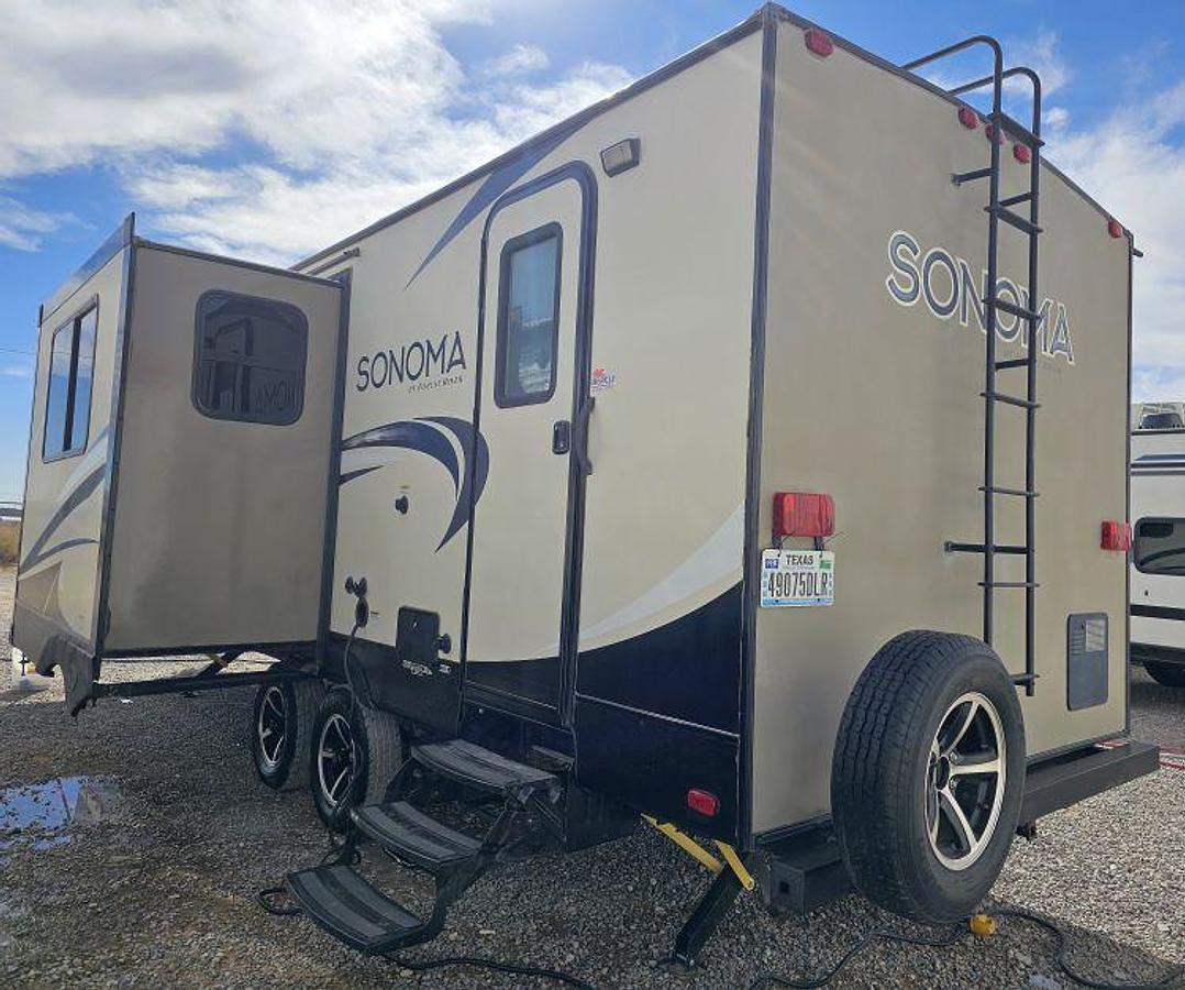 Used 2018 FOREST RIVER SONOMA 240BHS