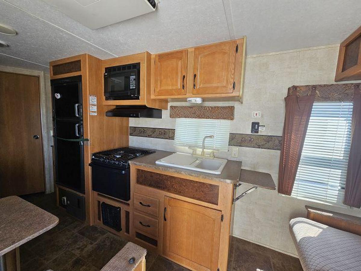 Used 2012 Keystone RV HORNET HIDEOUT 19FLBWE