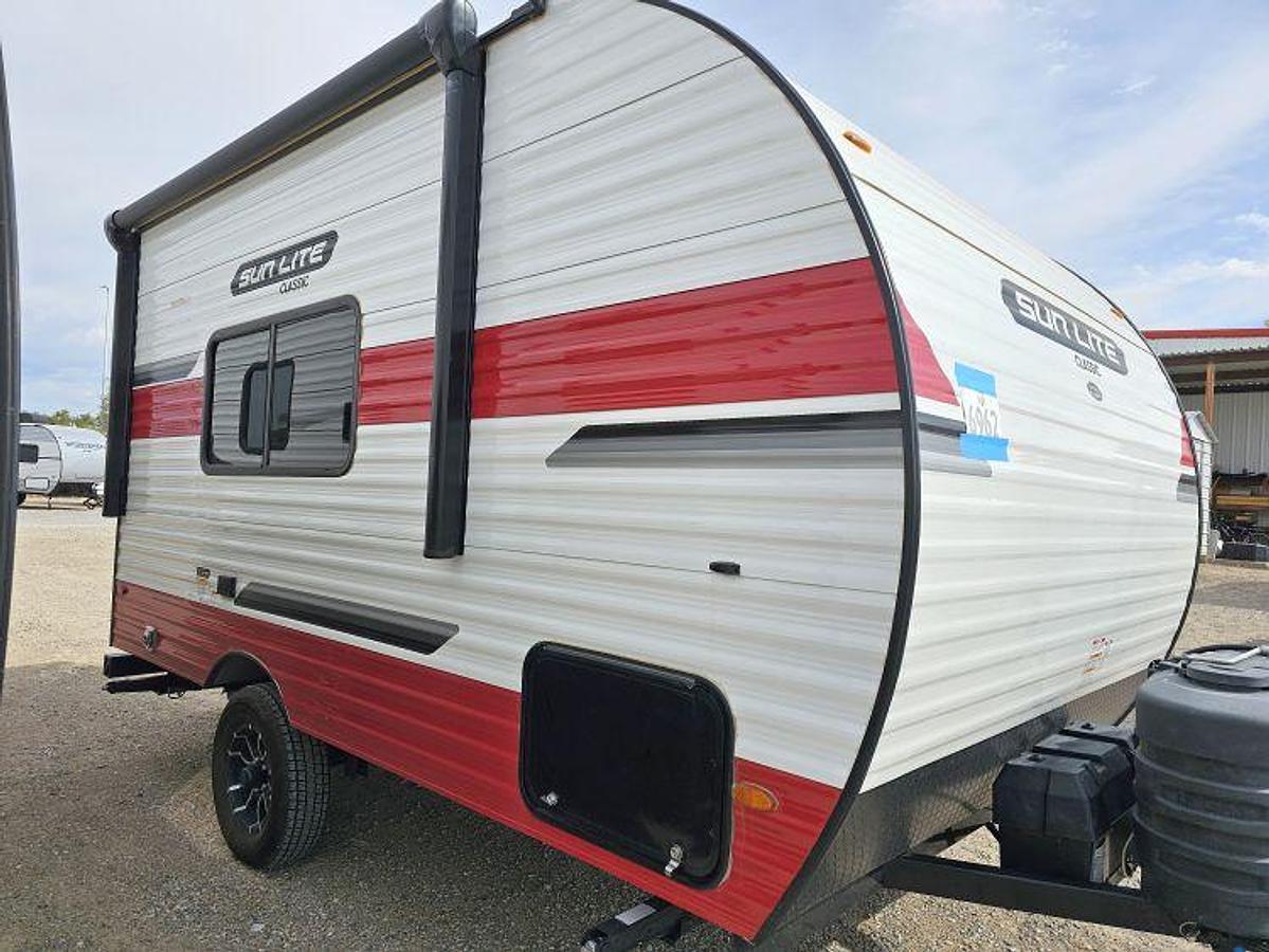 Used 2025 Sunset Park RV SUNLITE 16BH