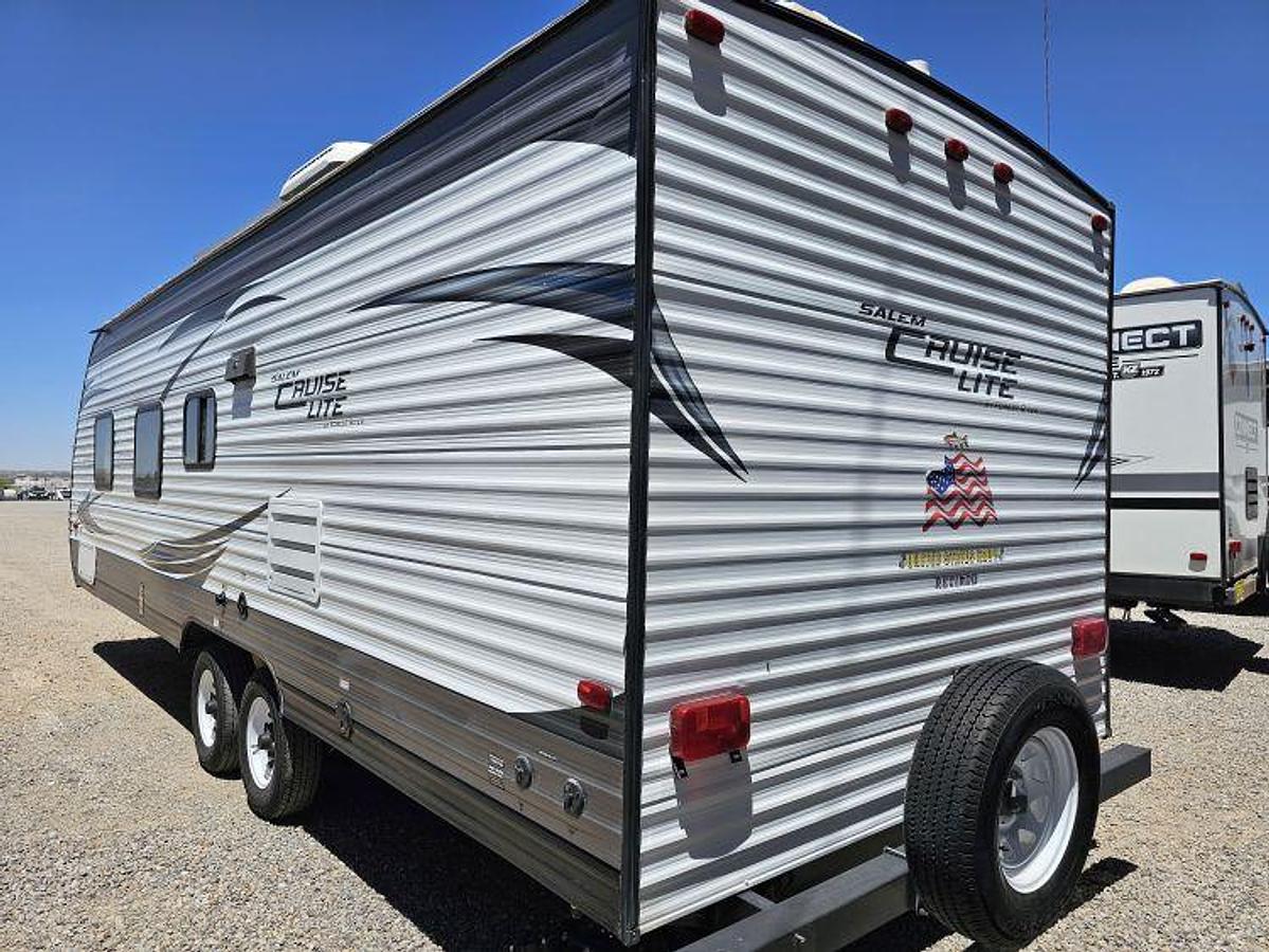 Used 2016 FOREST RIVER SALEM CRUISE LITE 261BHXL
