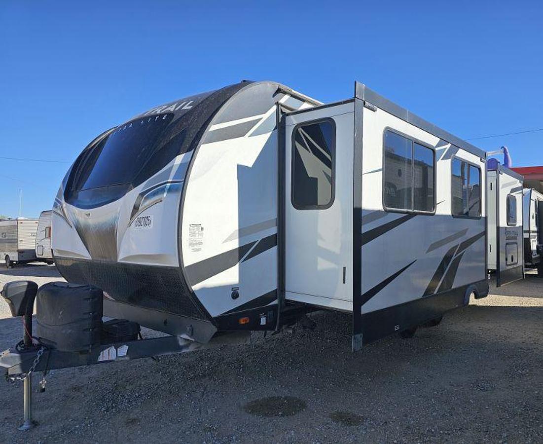 Used 2022 HEARTLAND NORTH TRAIL ULTRA LITE 26FKDS