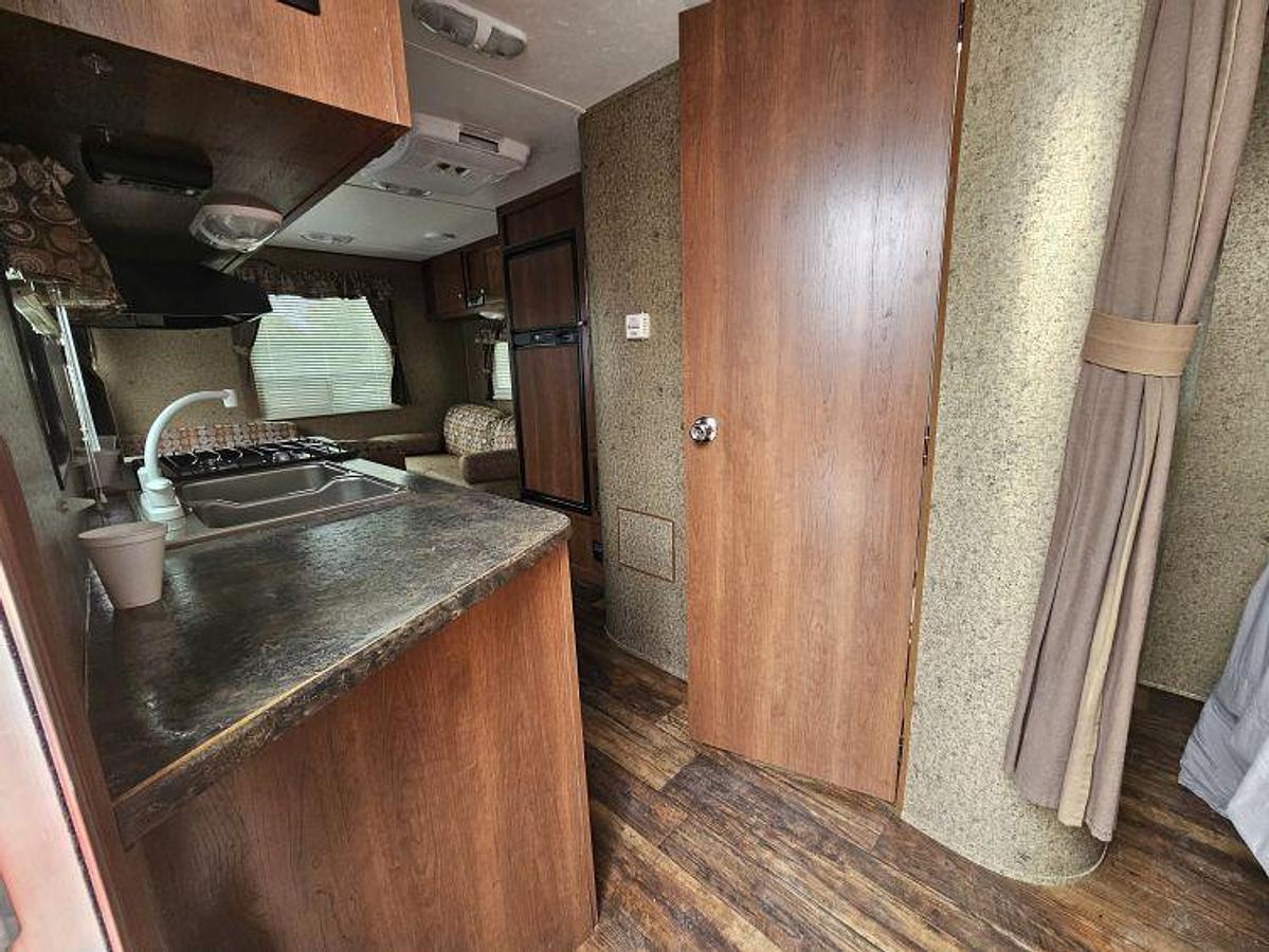 Used 2013 CROSSROADS Z-1 218TD