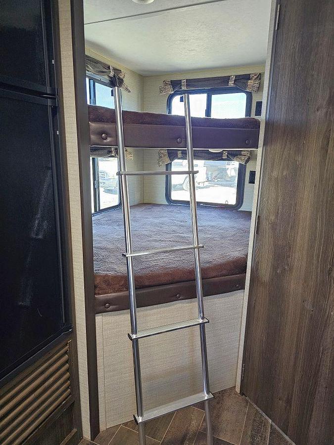 Used 2019 Keystone RV BULLET 243BHS