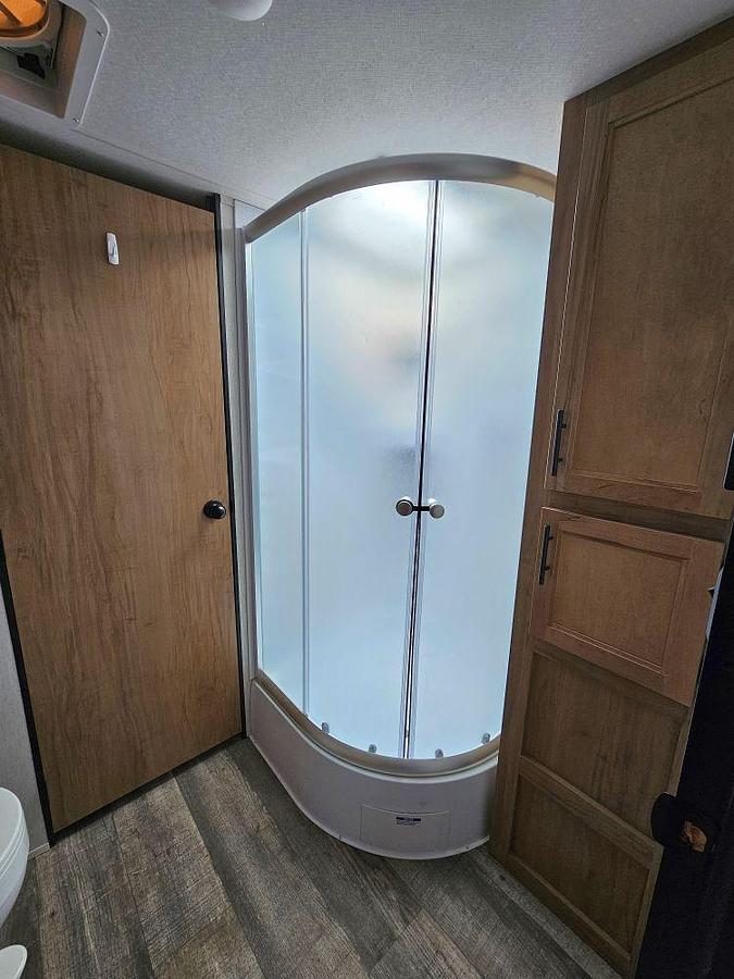 Used 2023 FOREST RIVER CHEROKEE GREY WOLF 26MBRR