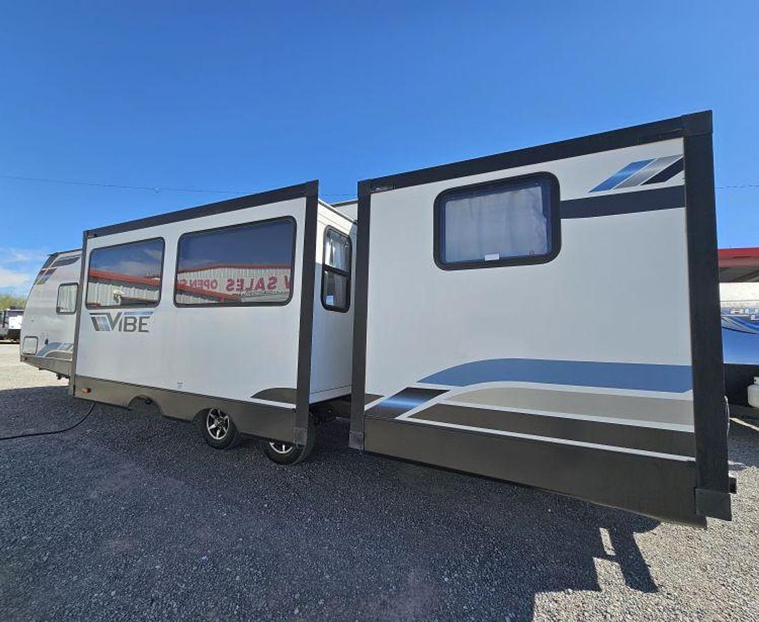 Used 2021 FOREST RIVER VIBE 34BH