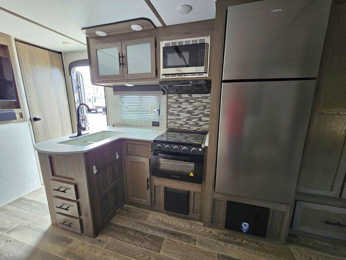 Used 2023 GULF STREAM KINGSPORT 268BH