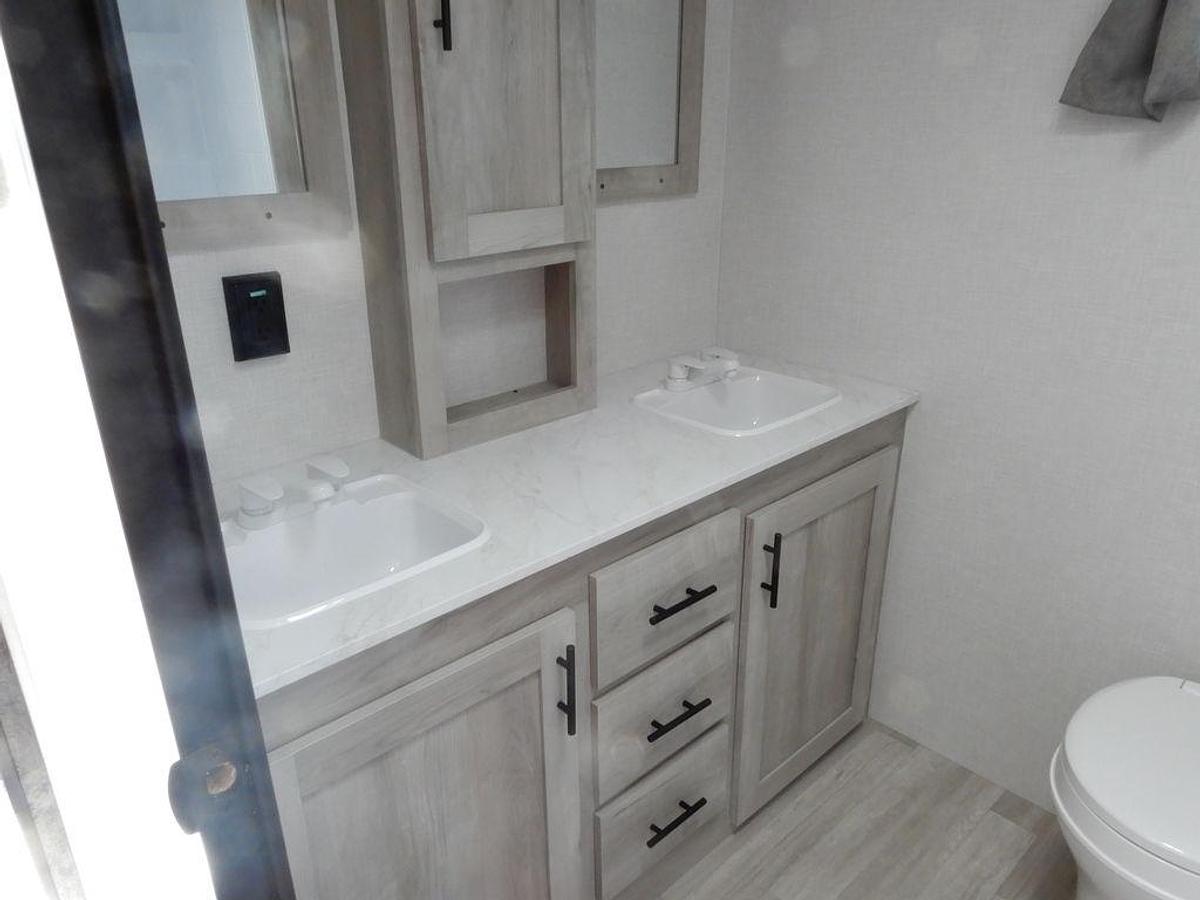 2024 KZ RV Sportsmen SE 292RBKSE