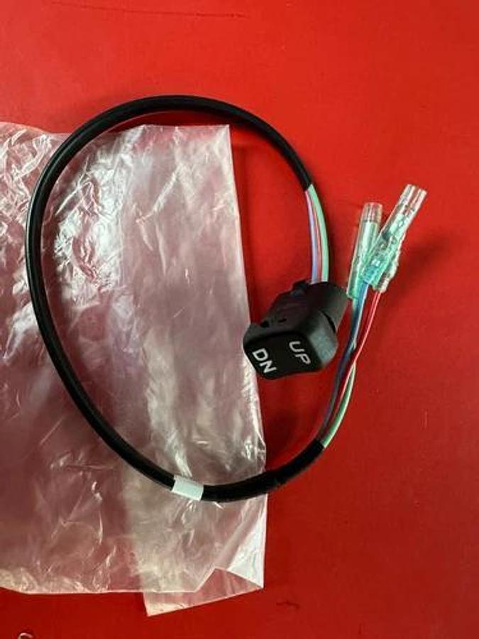 Yamaha OEM Switch Assy, Trim & Tilt Yamaha OEM 2005-2007 6X5-82563-22-00
