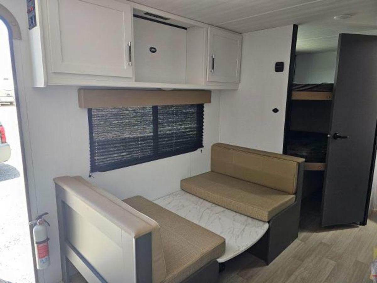 2025 Keystone RV Bullet Classic Travel Trailers 2140BH