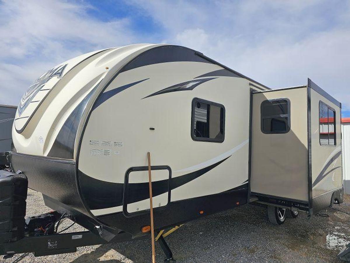 Used 2018 FOREST RIVER SONOMA 240BHS