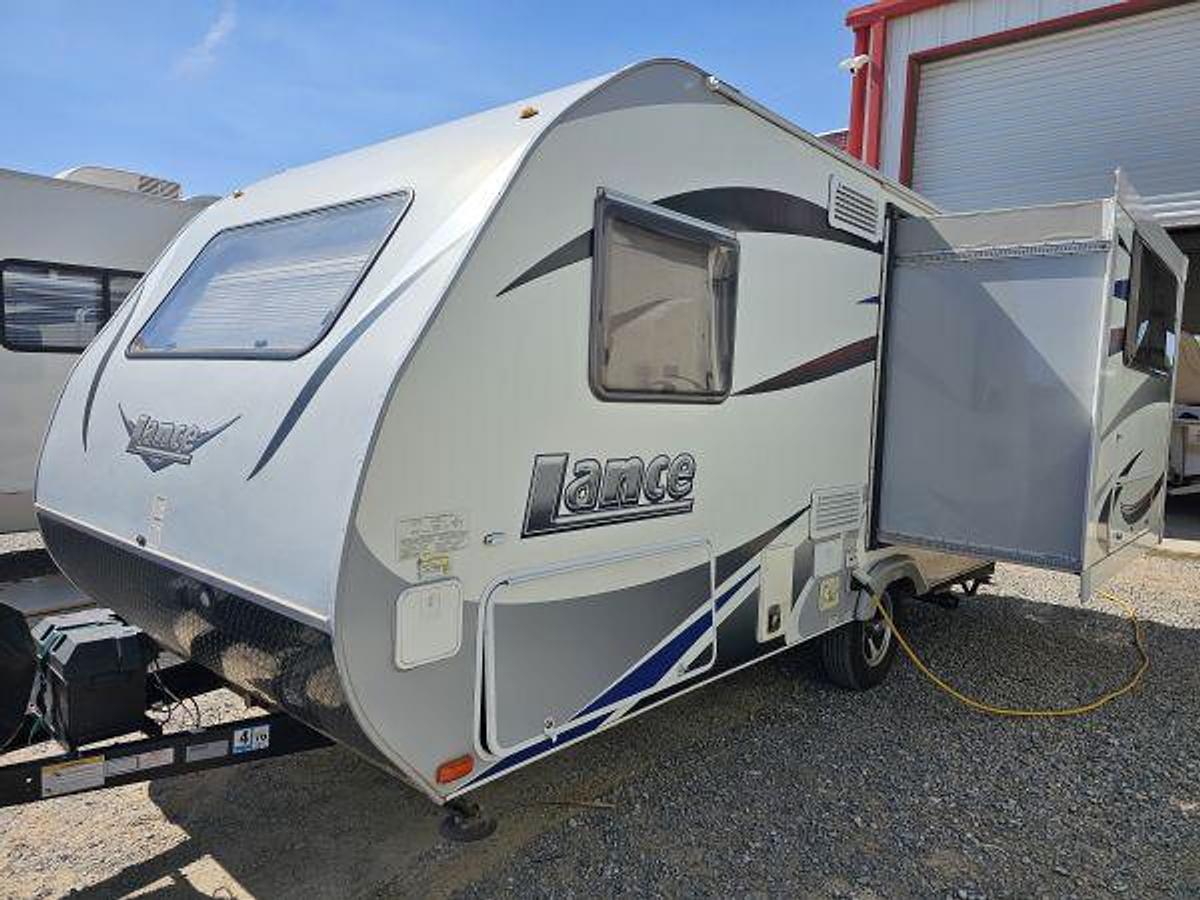 Used 2016 LANCE CAMPER LANCE TT 1575