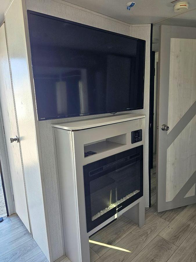 Used 2022 HEARTLAND NORTH TRAIL ULTRA LITE 26FKDS