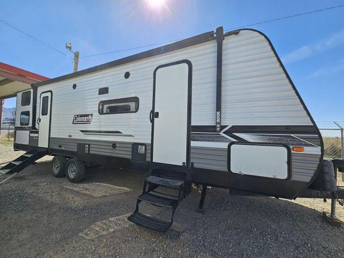 Used 2022 DUTCHMEN COLEMAN LATERN 285BH