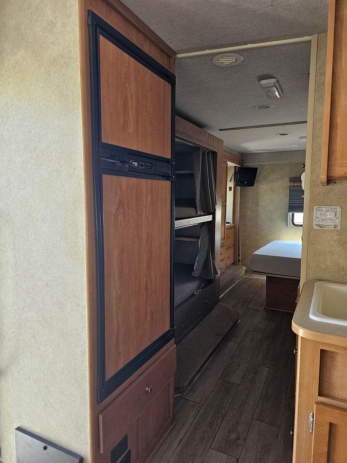 Used 2008 WINNEBAGO ACCESS WF231J