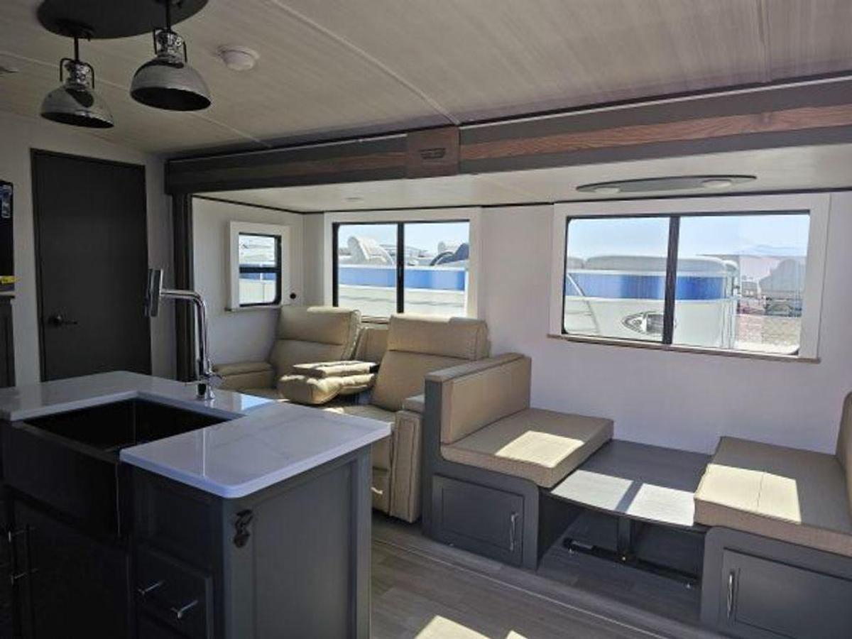 2026 Keystone RV BULLET 330BKQ