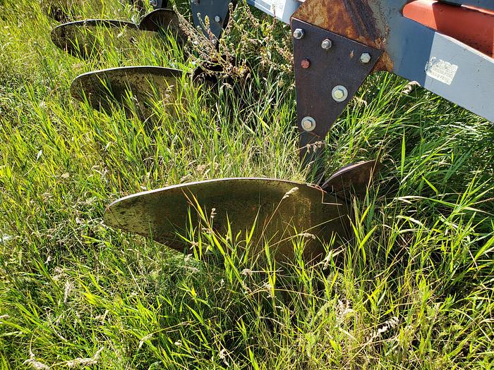 Used Melroe 923 One-Way Plow - 8 Bottom