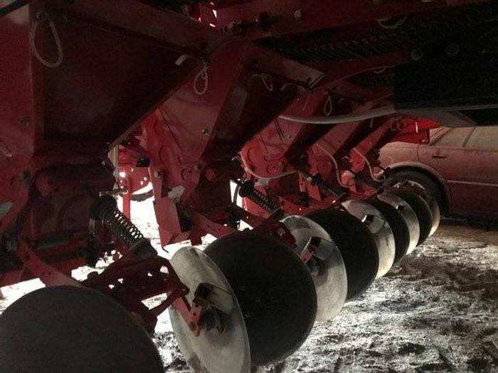 Used Spudnik 8045 Potato Bed Planter