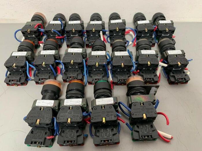 Used Allen-Bradley 800E-2D0 Series. A Push Button 600V